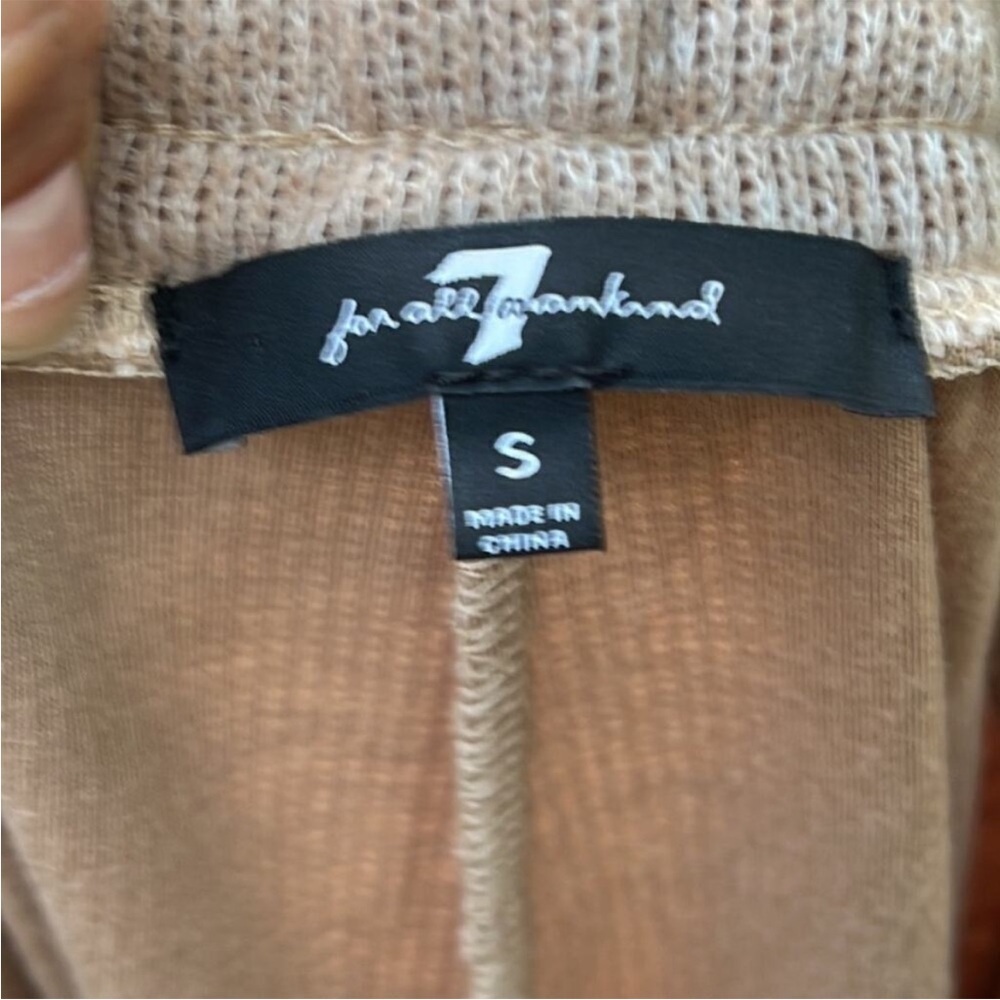 7 For All Mankind Wide-Leg Knit Drawstring Pants in Light Tan/Cream - Picture 5 of 9